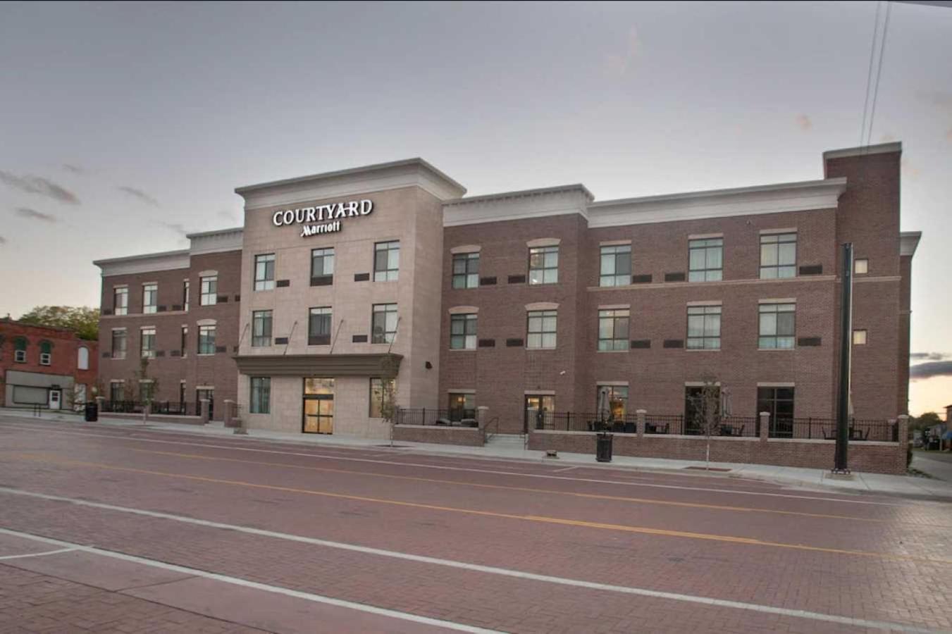 Courtyard By Marriott Albion Hotel Exterior foto